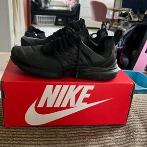 Woman’s Nike air Presto